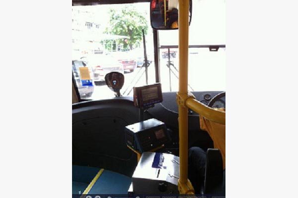 말레이시아 버스 내 티머니 태그기 이미지